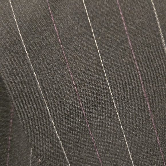 Rafaella Classic Black Pinstripe Womenn's Blazer Size 10 Petite. - Picture 3 of 7